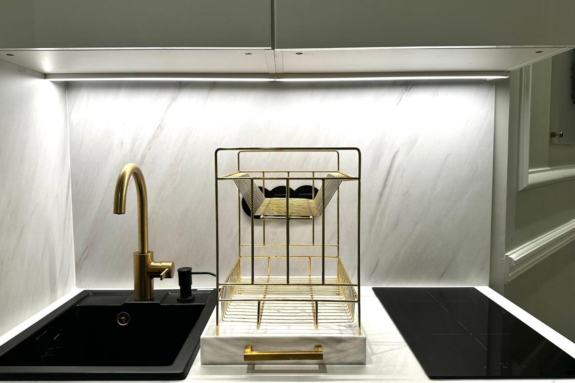 Cocon Parisien - Face A Louboutin - Chez Nicolas ภายนอก รูปภาพ